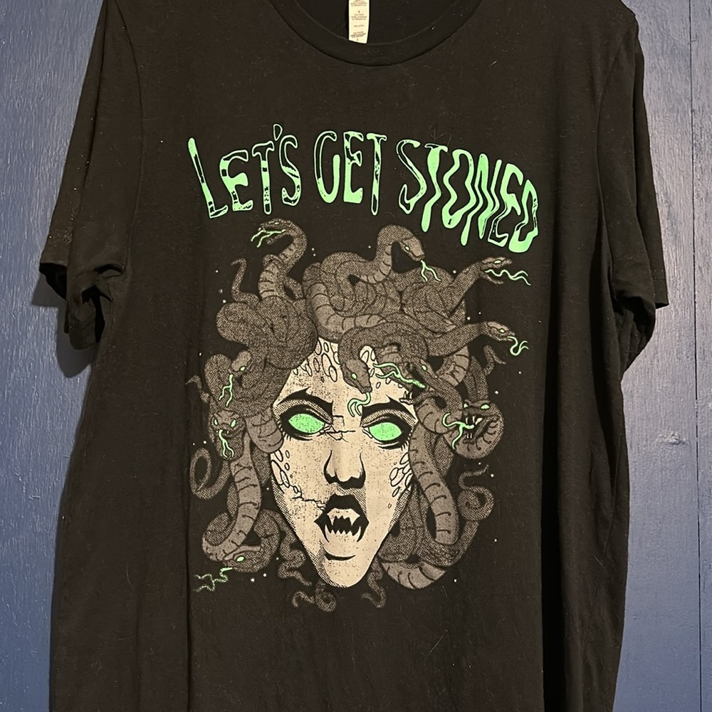 WICKED Medusa Tee - Picture 3 of 4